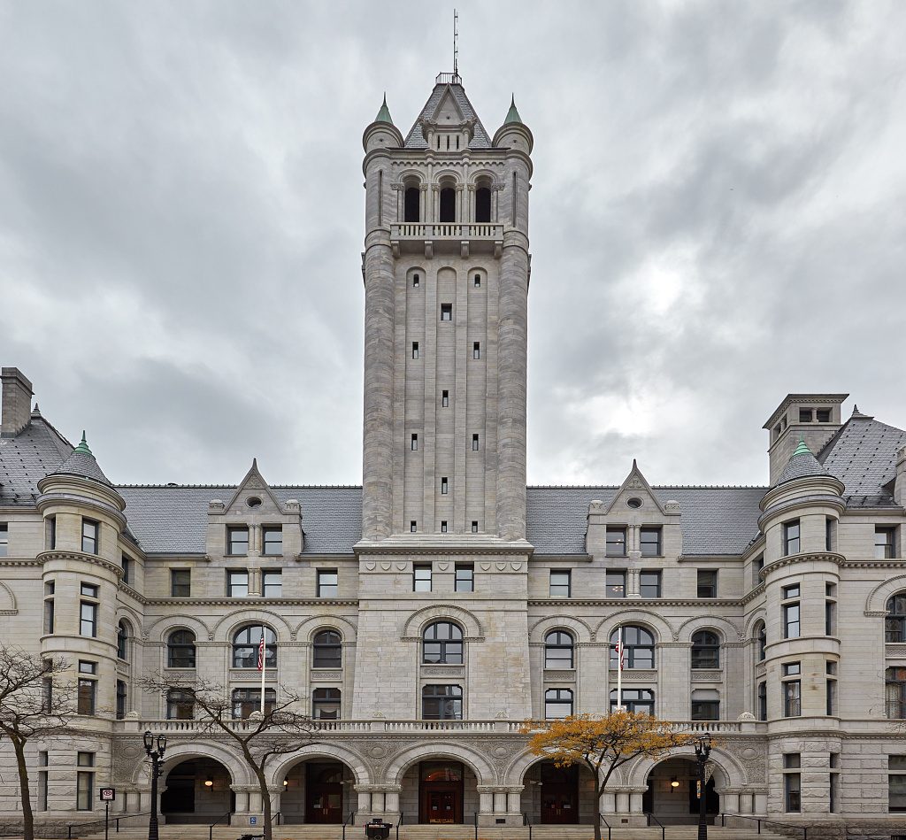 Milwaukee federal courthouse used to illustrate I-220B order of supervision and final-order review