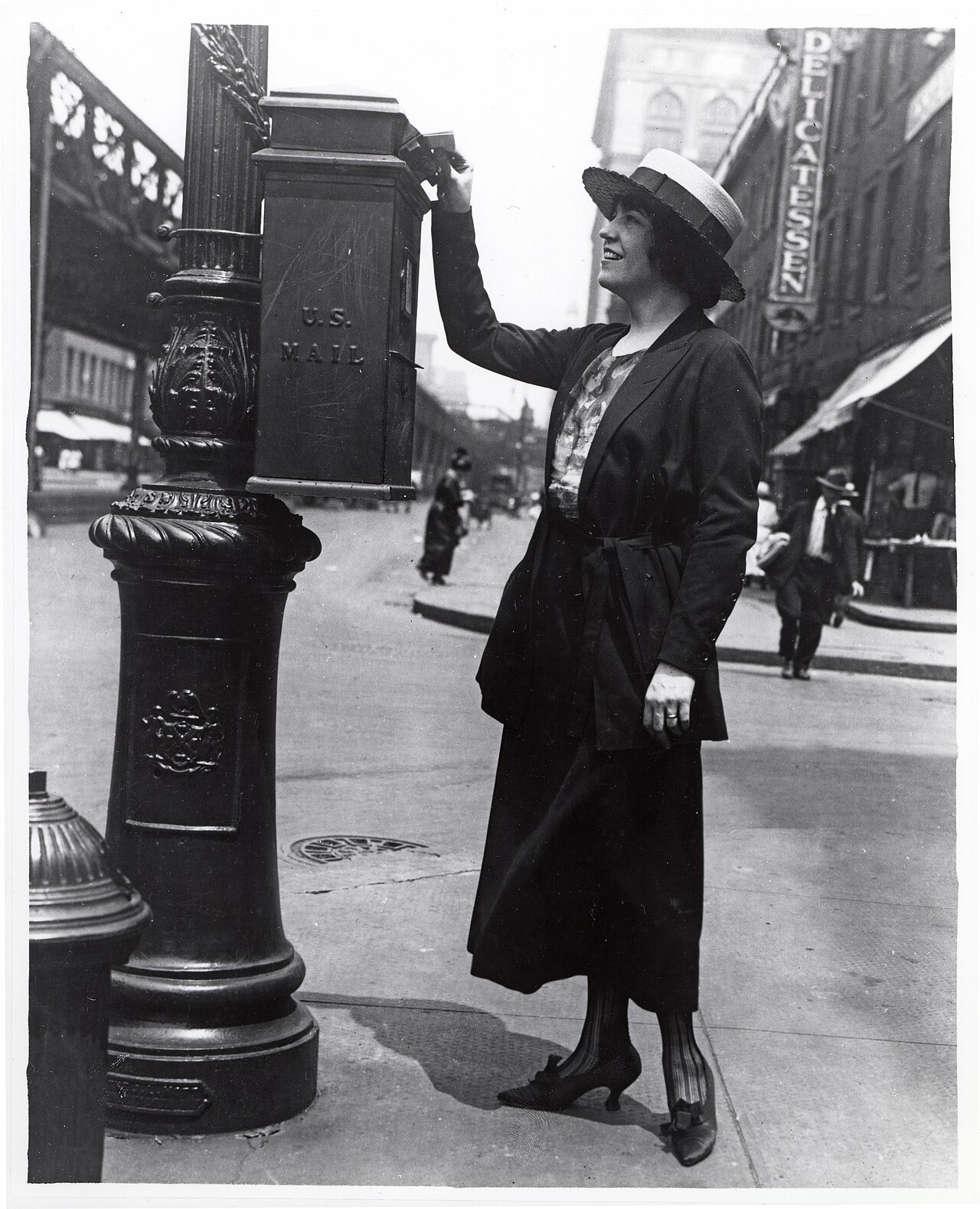 Mail preparation image relevant to ICE visitation rules when families need approved mail instead of hand-delivered items